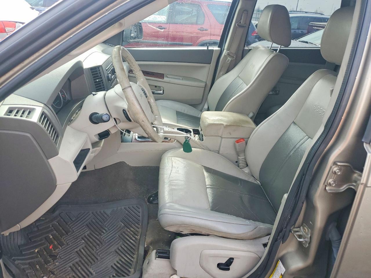 2005 Jeep Grand Cherokee Limited - Image 7
