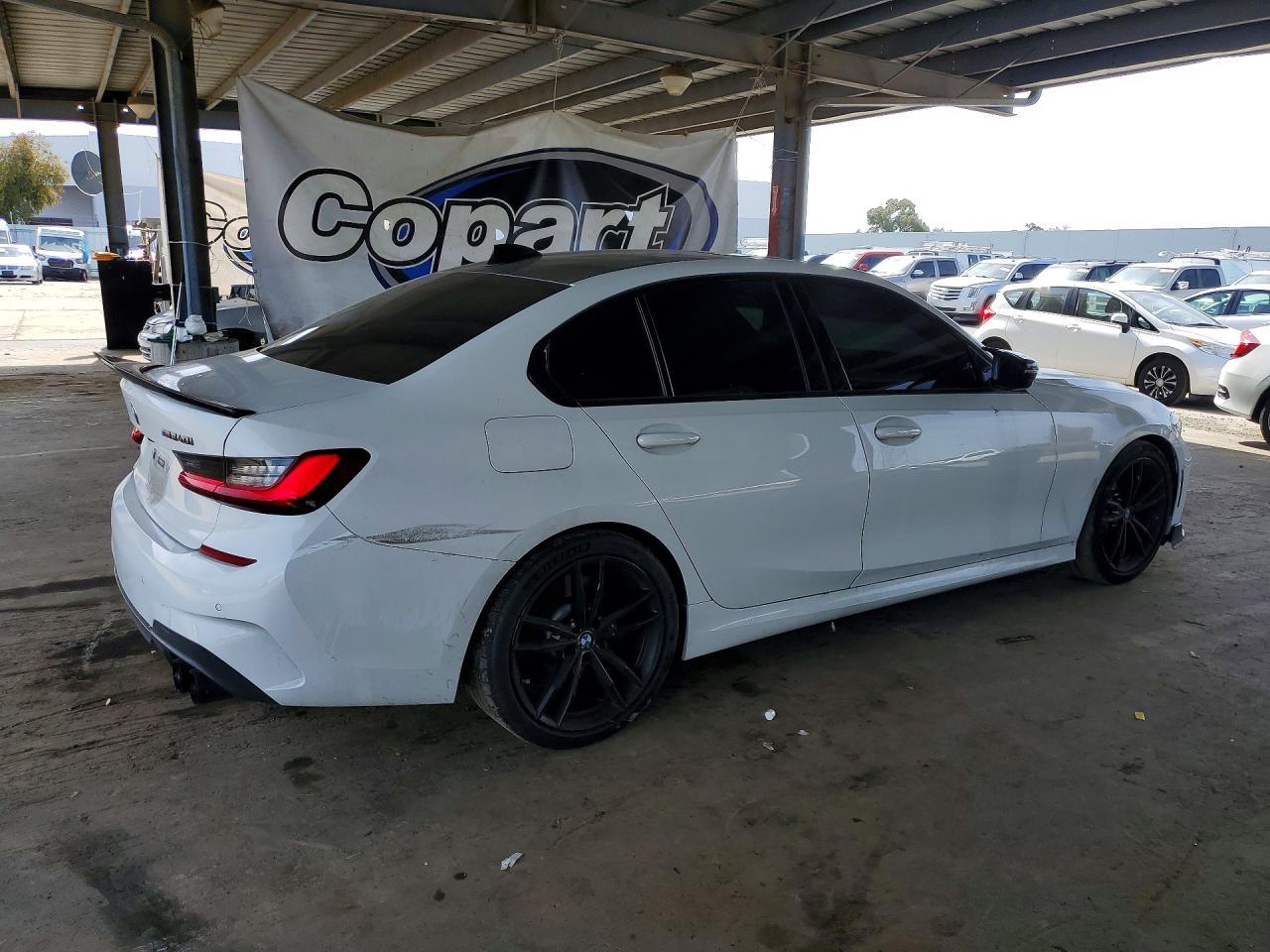 2022 BMW M340I - Фото 3