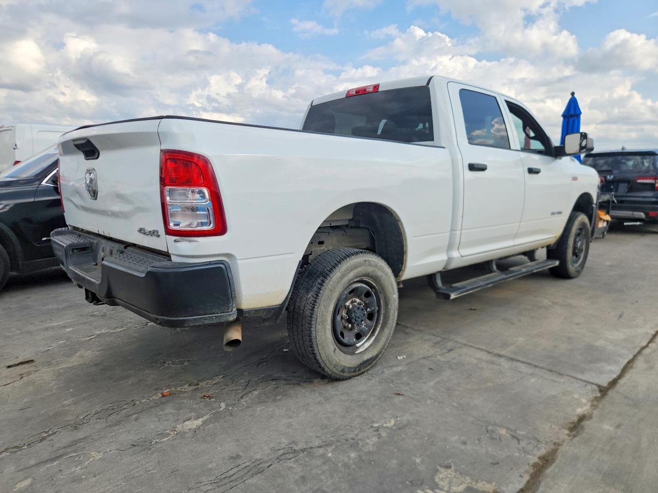 2022 Ram 2500 Tradesman 4Wd 6.4L V8 - Фото 3