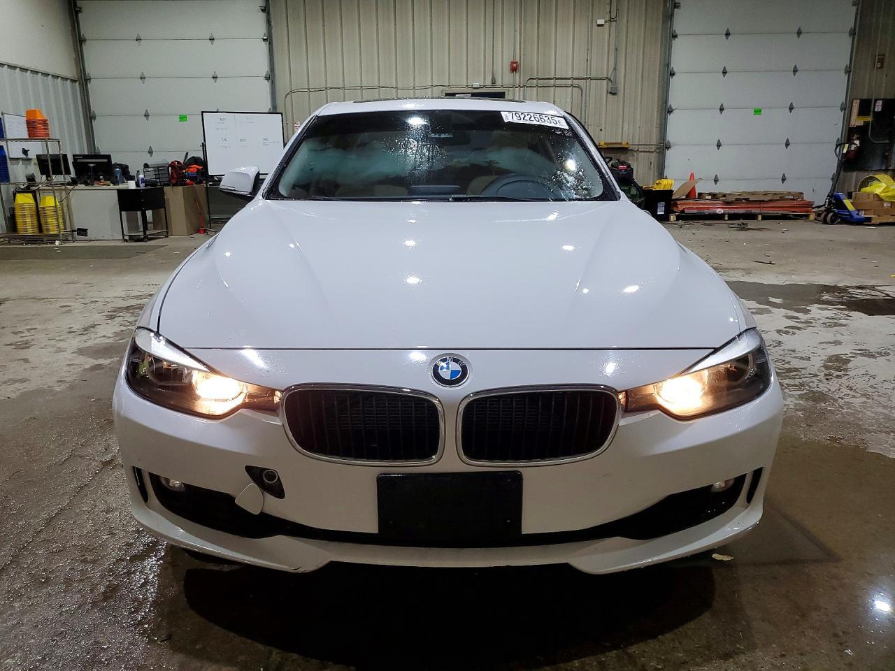 2013 BMW 328 Xi - Image 5