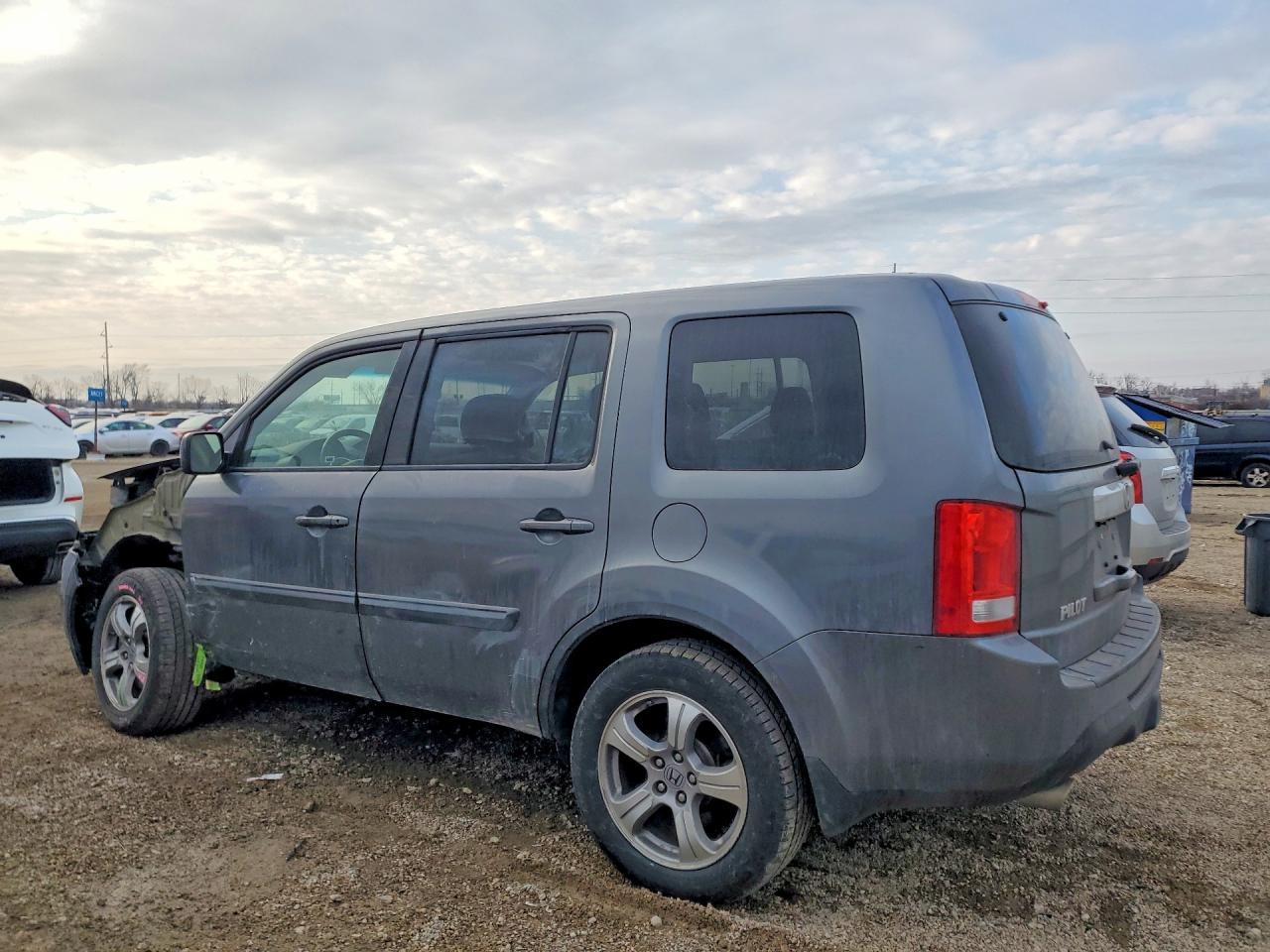 2013 Honda Pilot Exln - Image 2