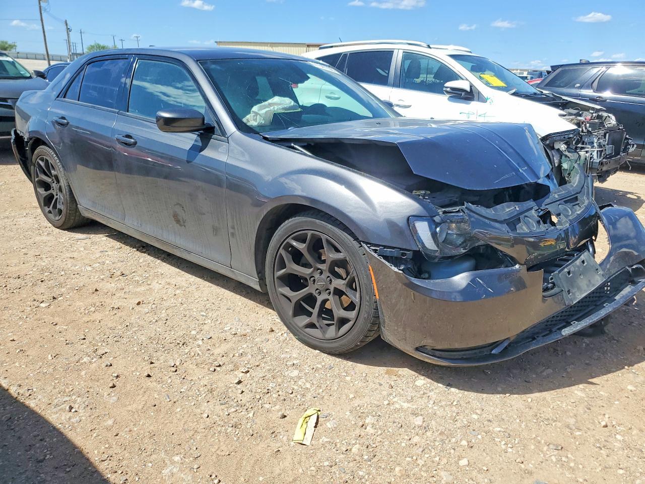 2019 Chrysler 300 S - Фото 4