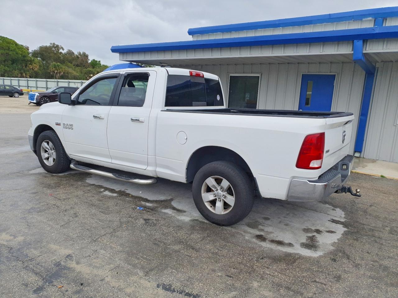 2016 Ram 1500 Slt - Image 2