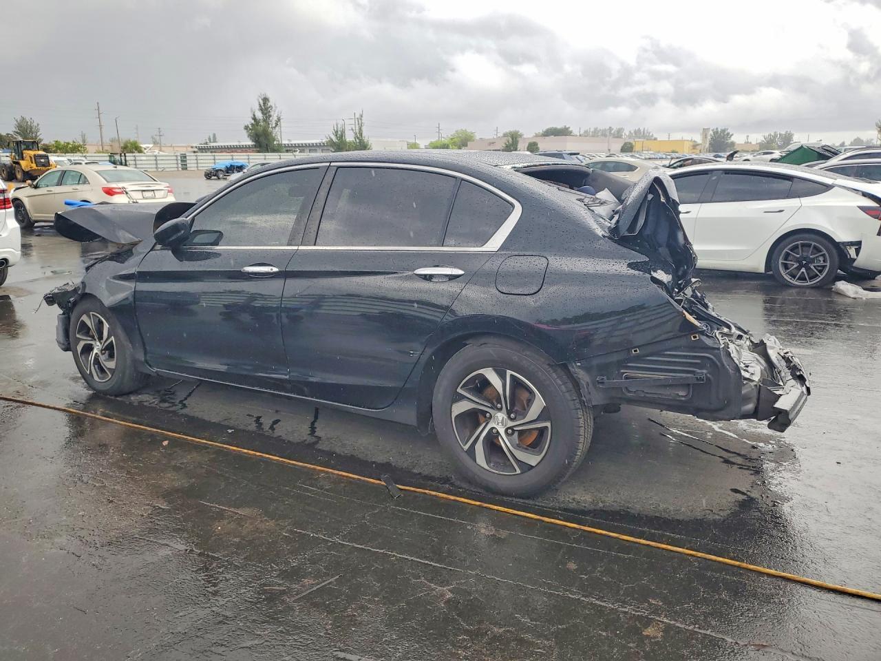 2017 Honda Accord Lx - Фото 2