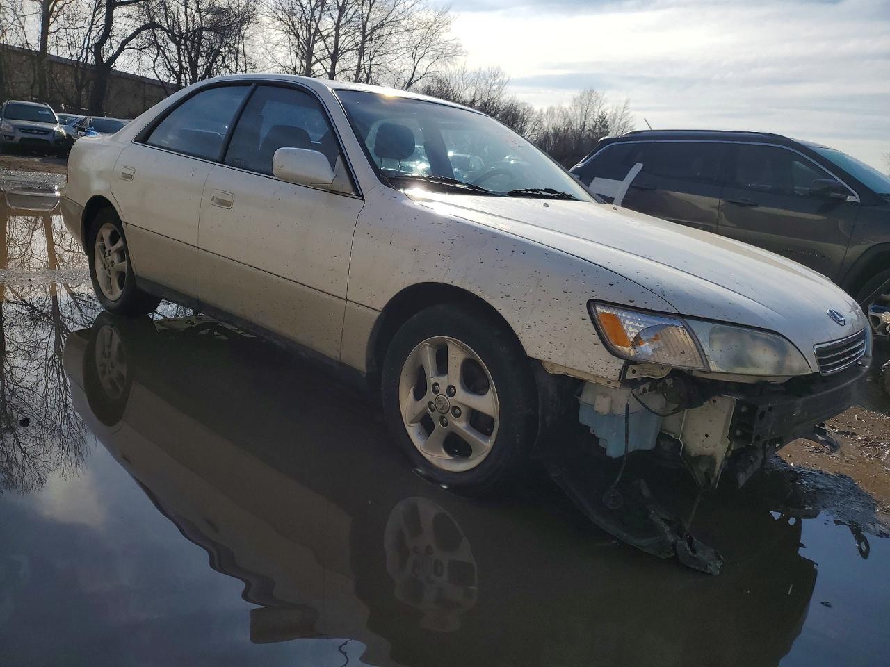 2001 Lexus Es 300 Base - Image 4