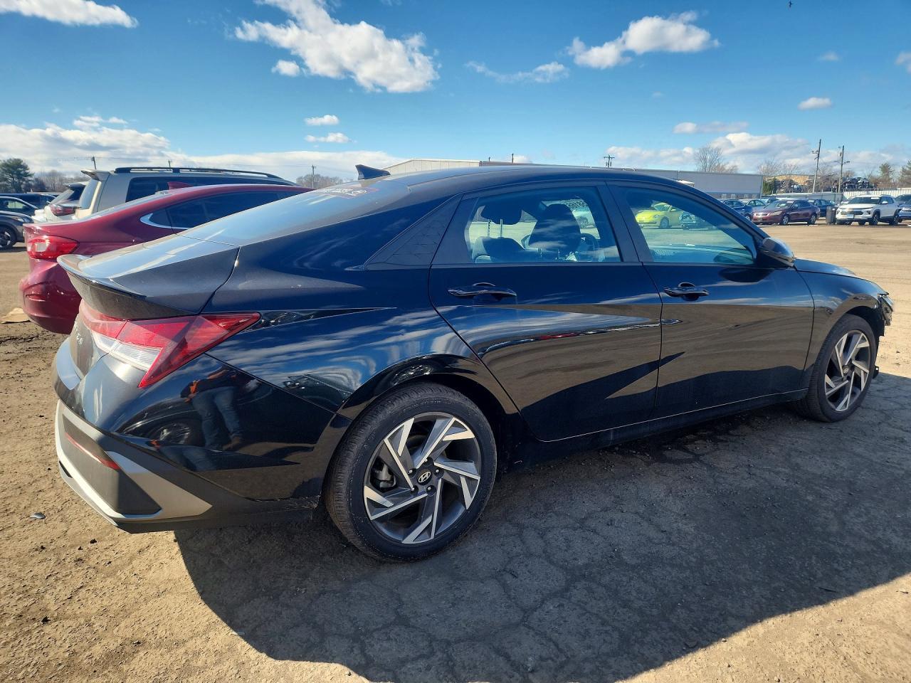 2025 Hyundai Elantra Sel Sport - Фото 3