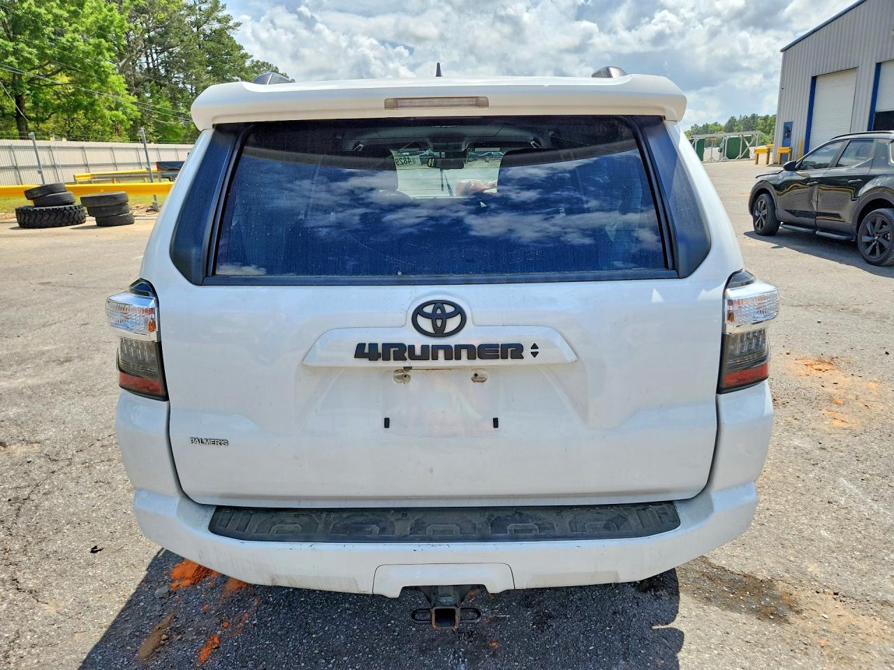 2022 Toyota 4Runner Sr5 - Image 6