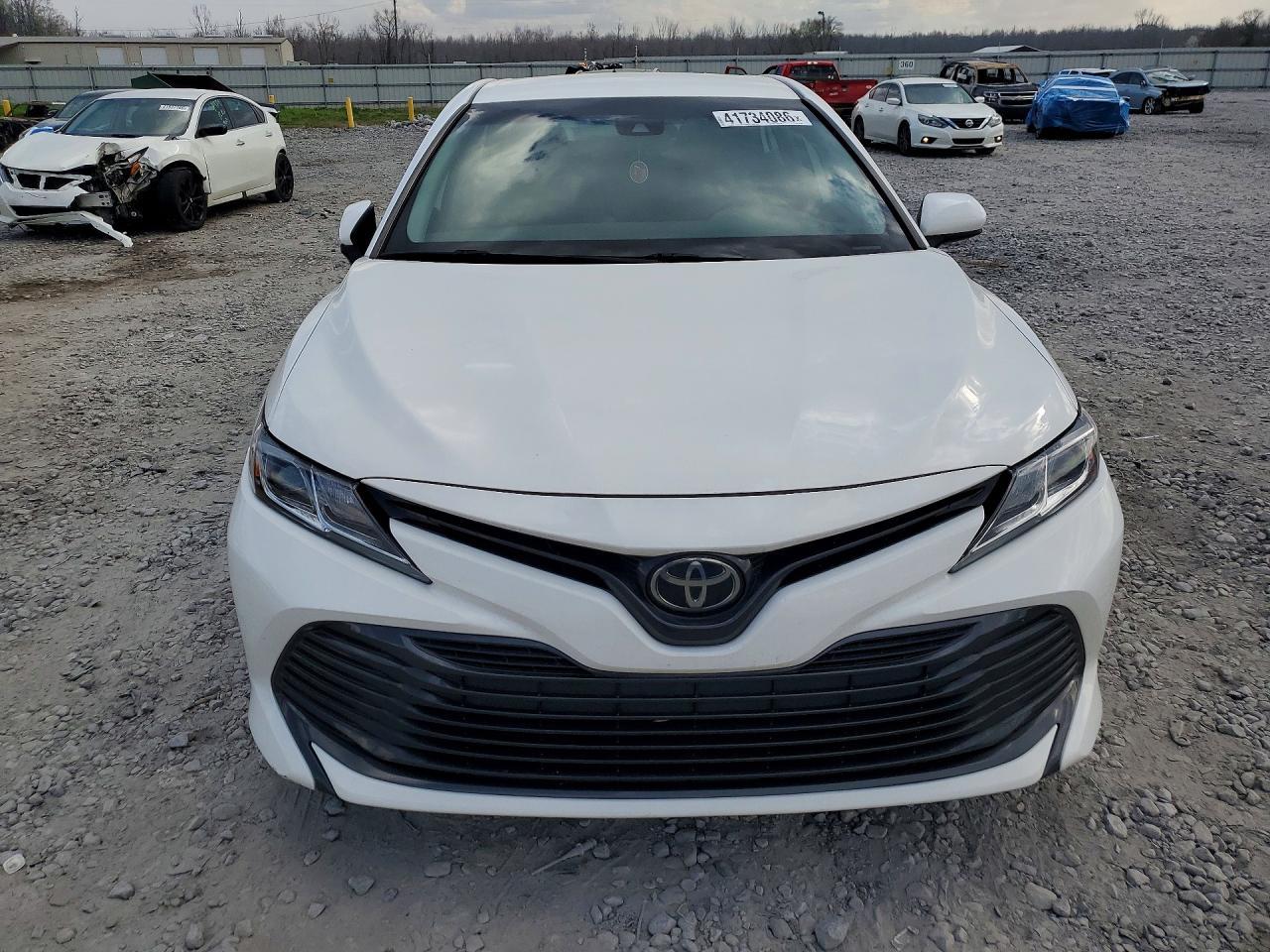 2020 Toyota Camry L - Фото 5
