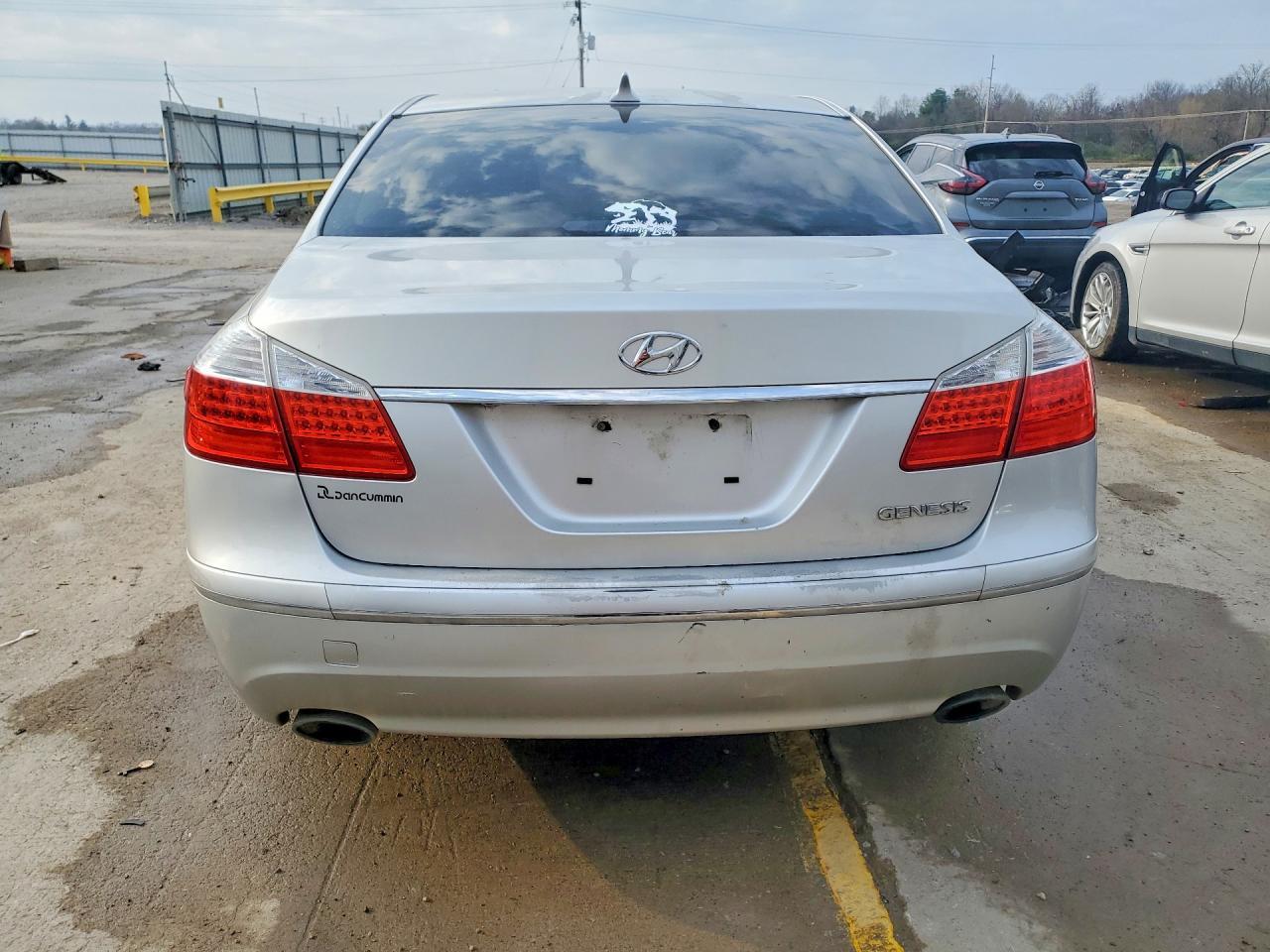 2010 Hyundai Genesis 3.8L V6 - Фото 6
