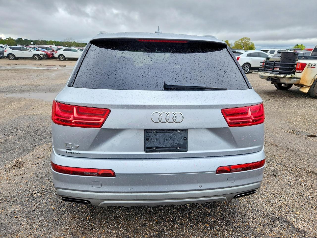 2019 Audi Q7 Premium Plus - Image 6