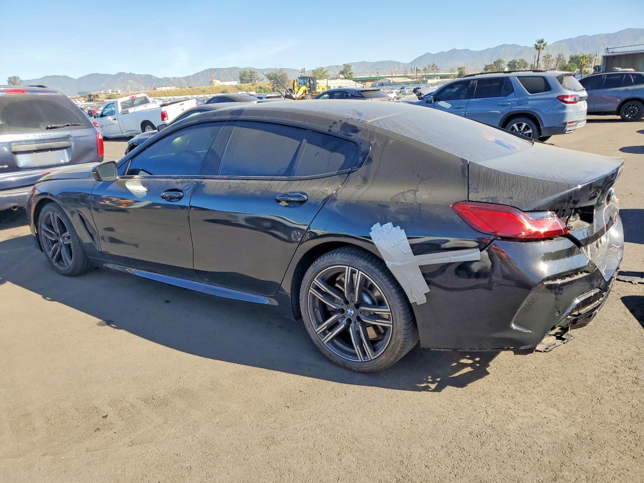 2025 BMW 840I - Фото 2