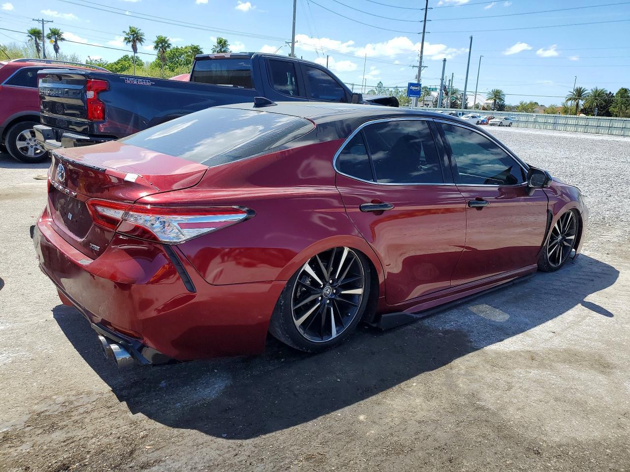 2018 Toyota Camry Xse - Фото 3