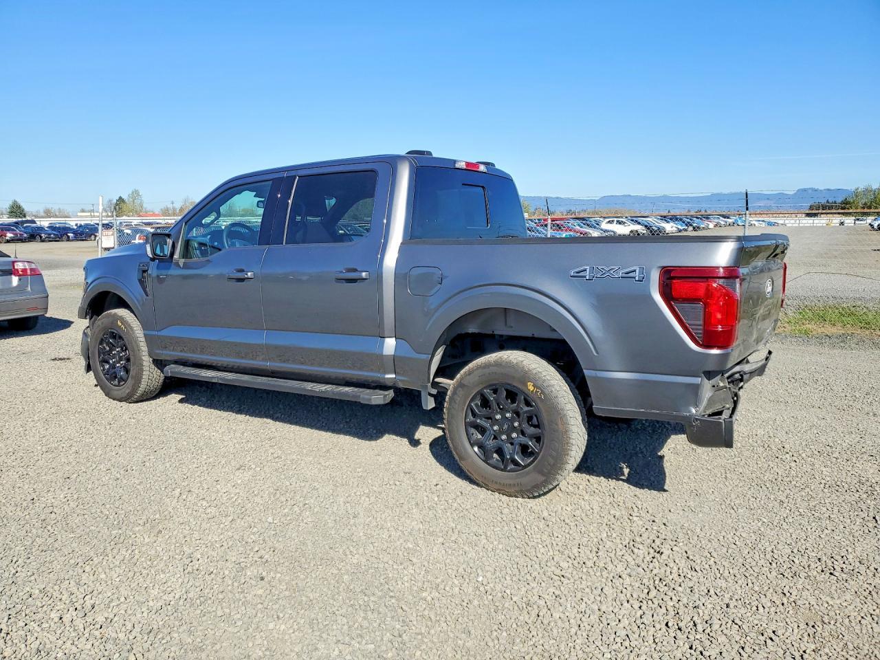 2025 Ford F150 Xlt - Фото 2