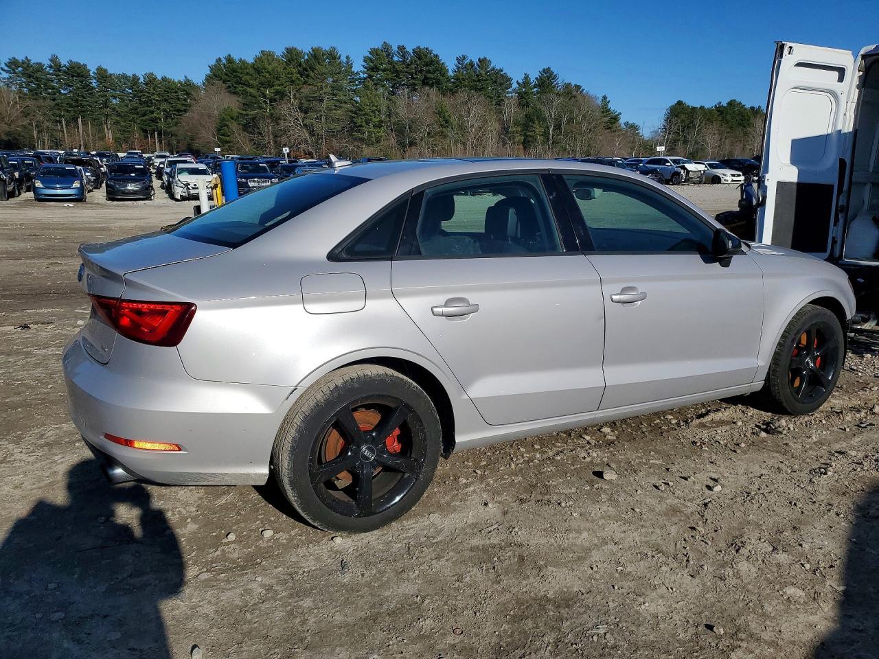 2015 Audi A3 Premium - Фото 3