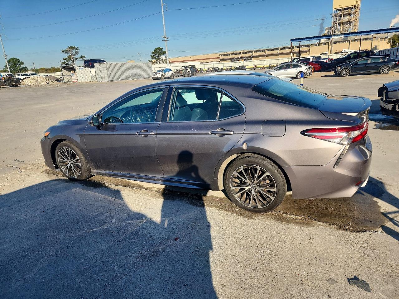 2018 Toyota Camry Se - Image 2