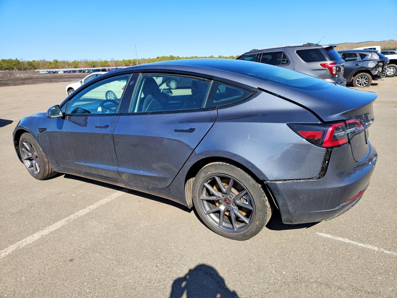 2023 Tesla Model 3 - Фото 2