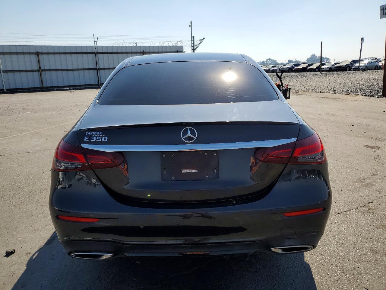 2022 Mercedes-Benz E 350 - Фото 6