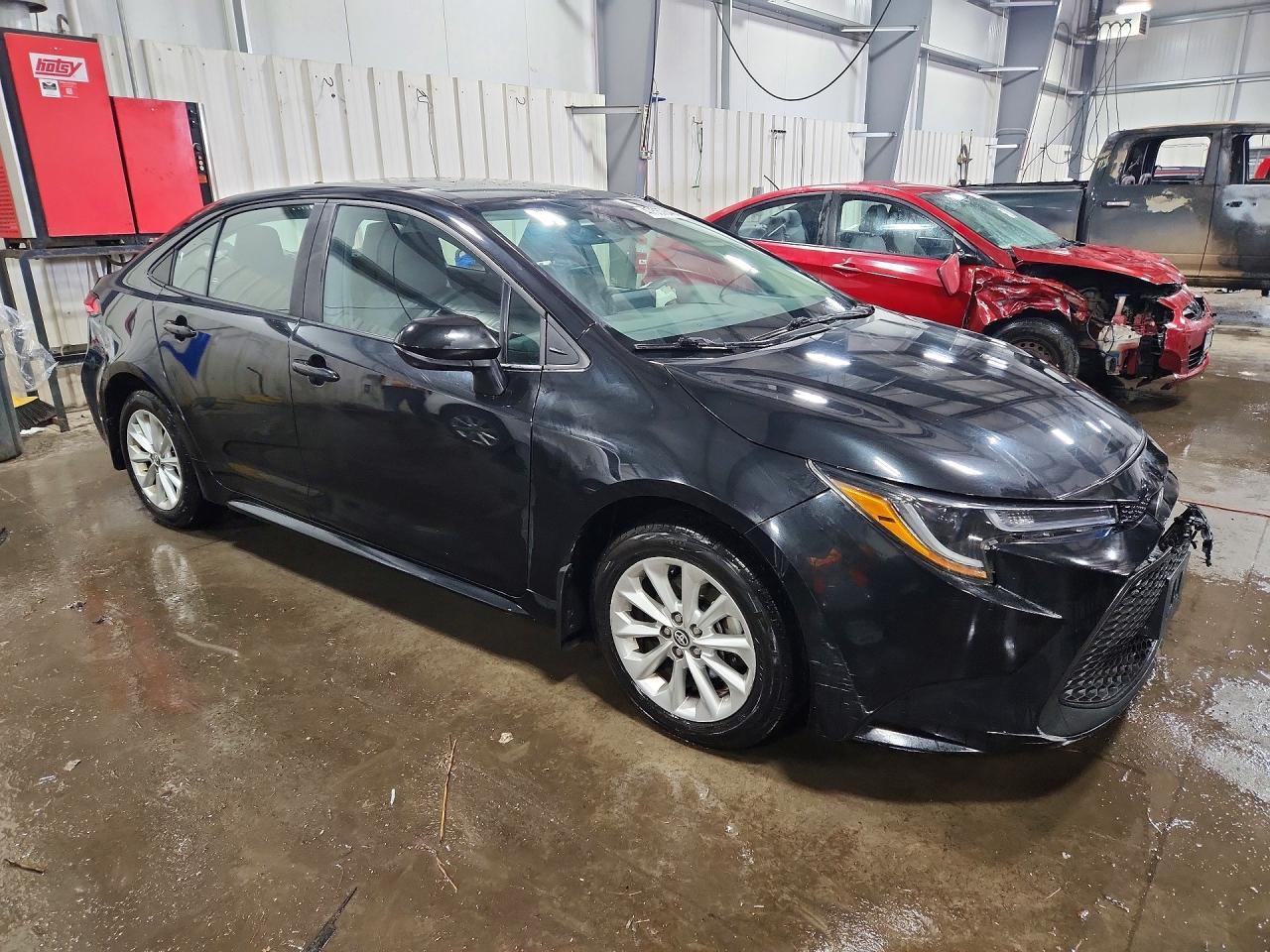 2022 Toyota Corolla Le - Image 4