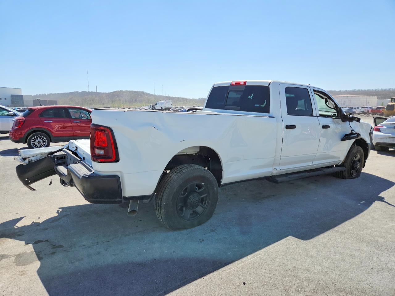 2026 Ram 3500 Tradesman - Фото 3