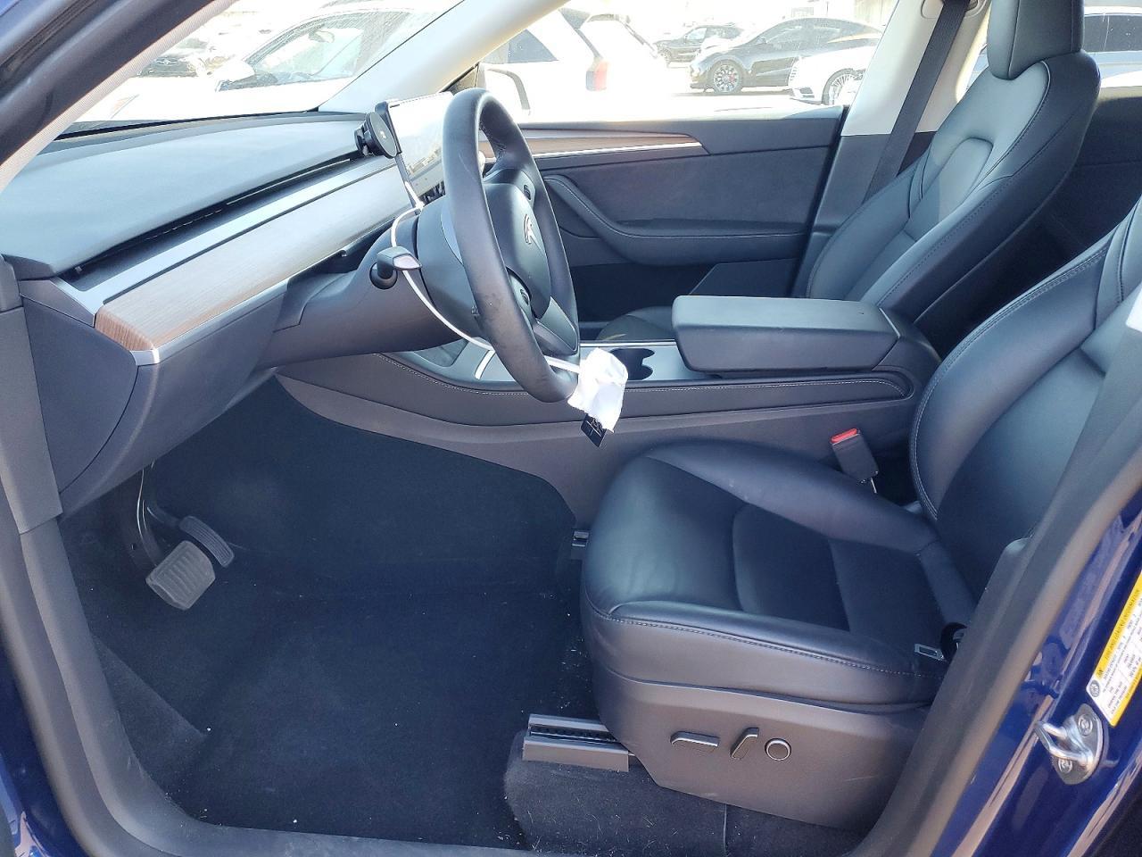 2024 Tesla Model Y - Image 7