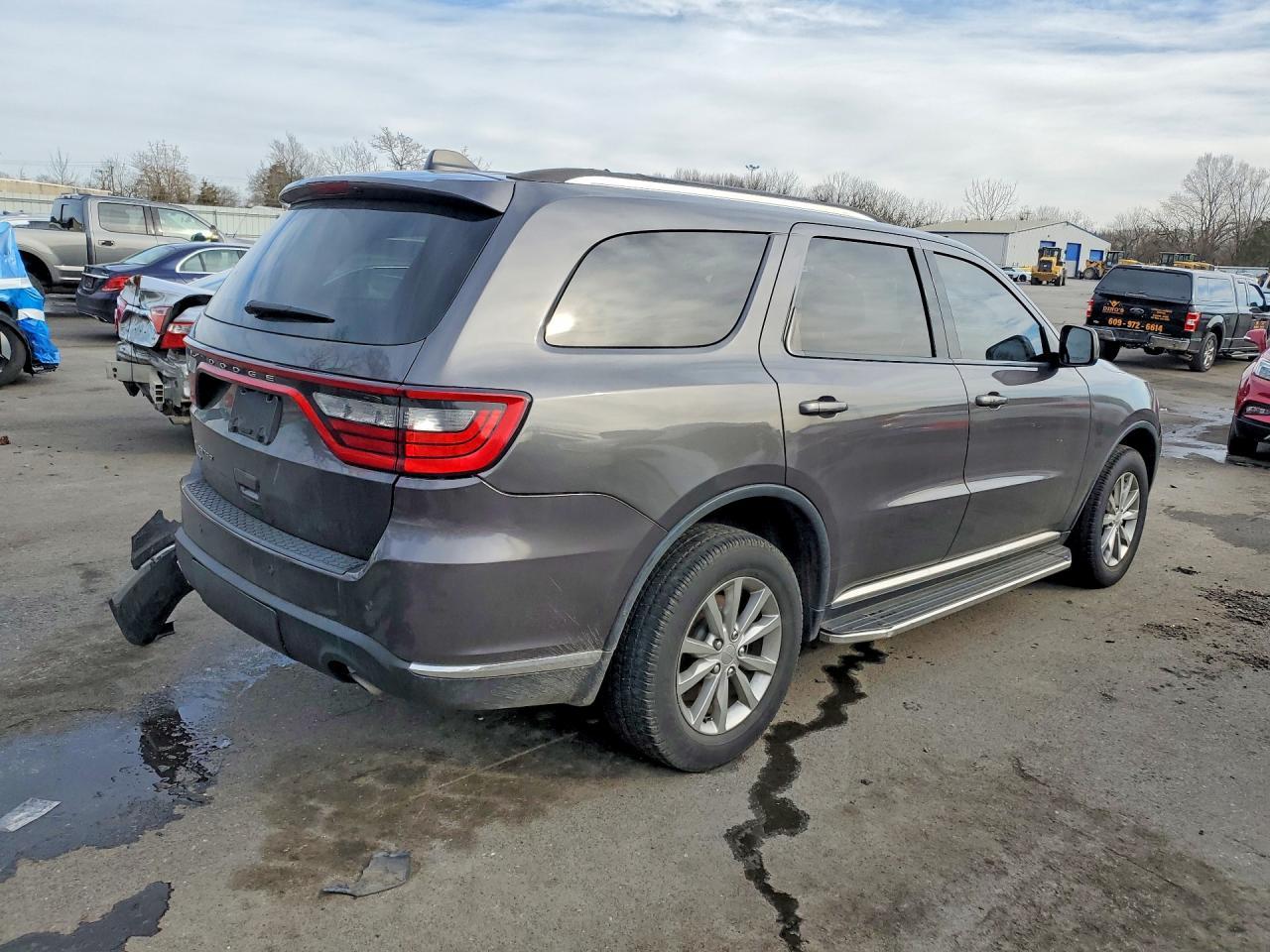 2017 Dodge Durango Sxt - Image 3
