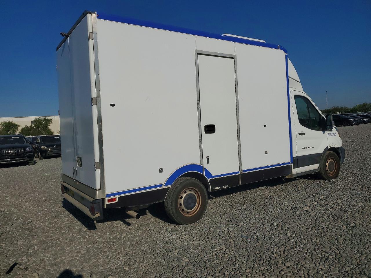 2020 Ford Transit Delivery Truck - Image 3