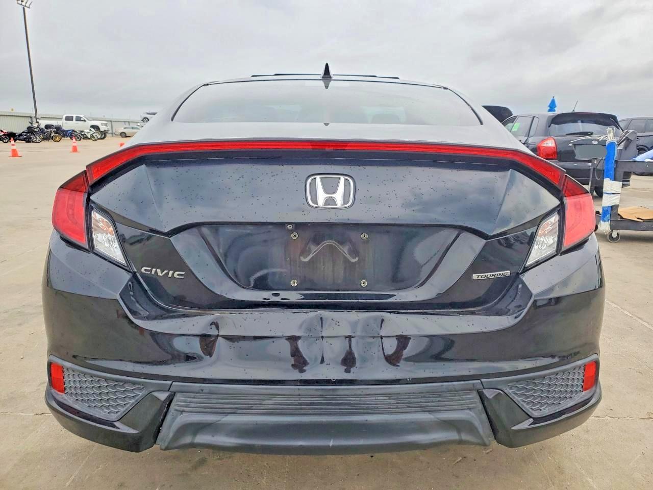 2018 Honda Civic Touring - Фото 6