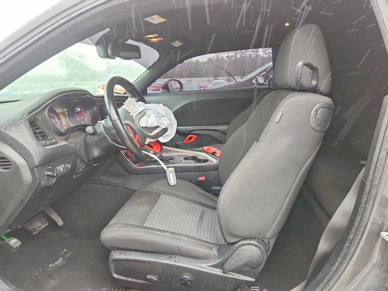 2022 Dodge Challenger Sxt - Image 7