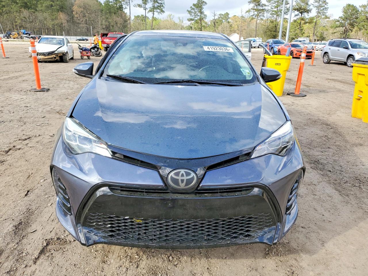 2017 Toyota Corolla Se - Фото 5