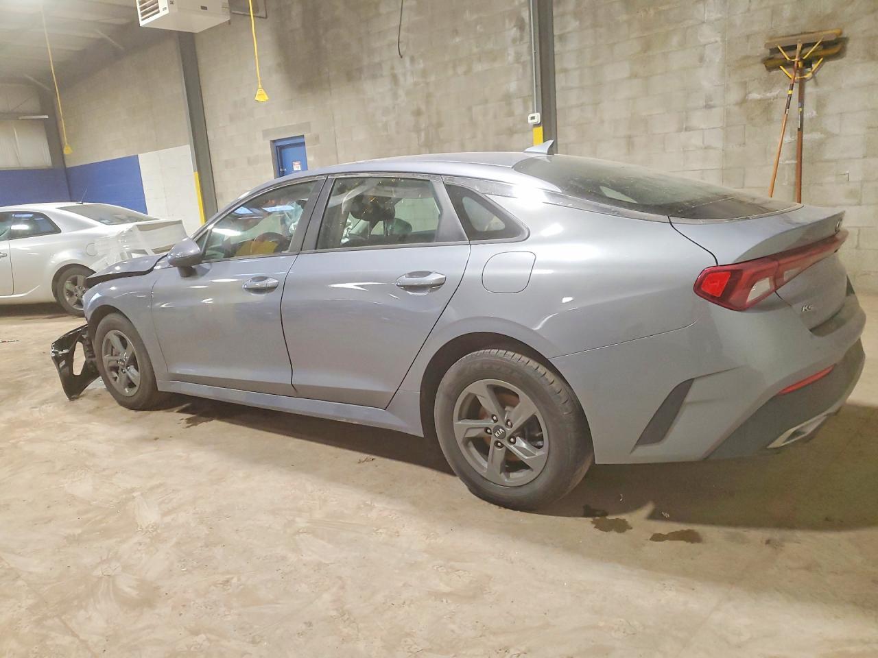 2021 Kia K5 Lx - Image 2