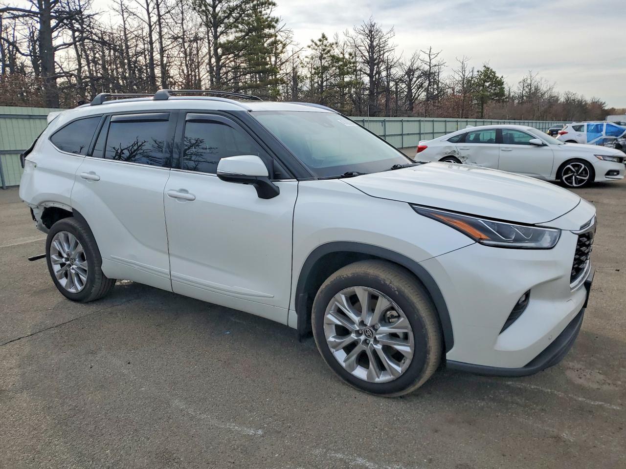 2022 Toyota Highlander - Фото 4