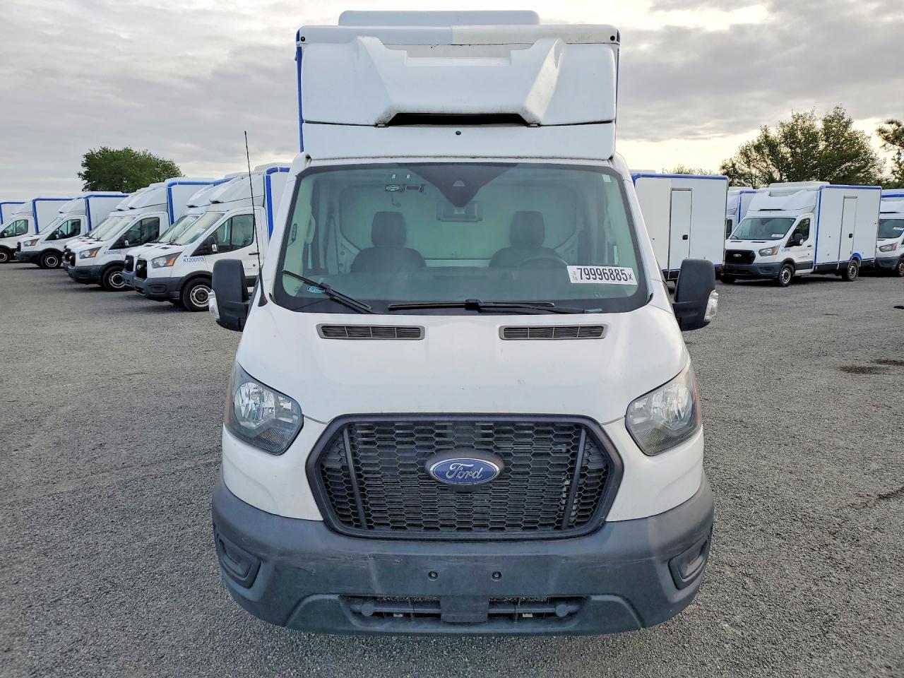 2022 Ford Transit Delivery Truck - Фото 5