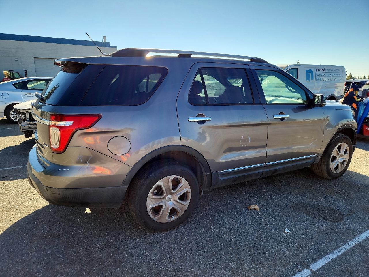 2014 Ford Explorer Xlt - Фото 3