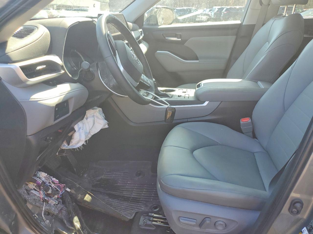 2025 Toyota Highlander Xle - Фото 7