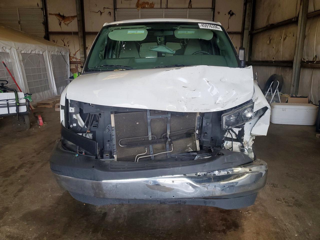 2017 GMC Savana G2500 - Фото 5