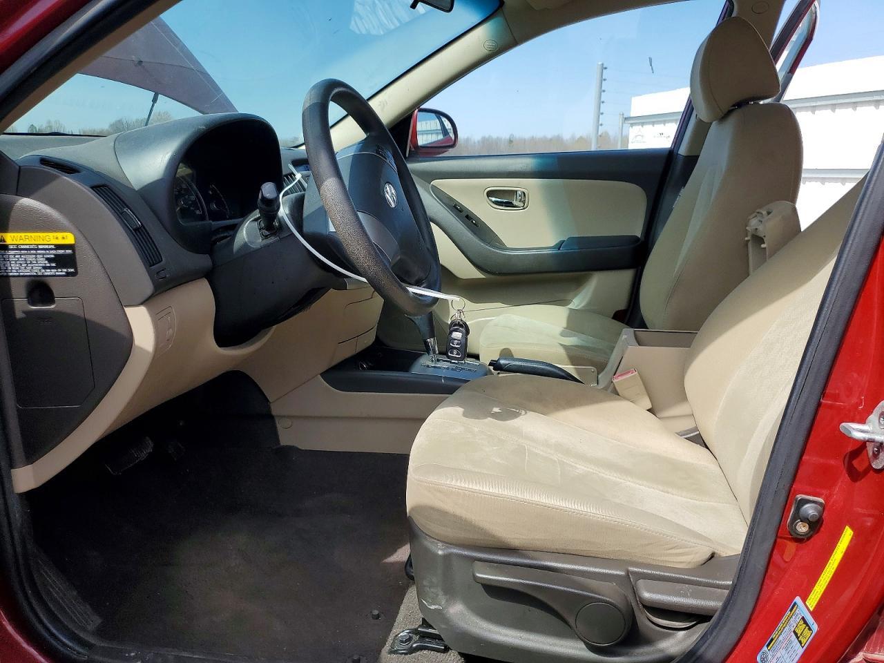 2010 Hyundai Elantra - Image 7