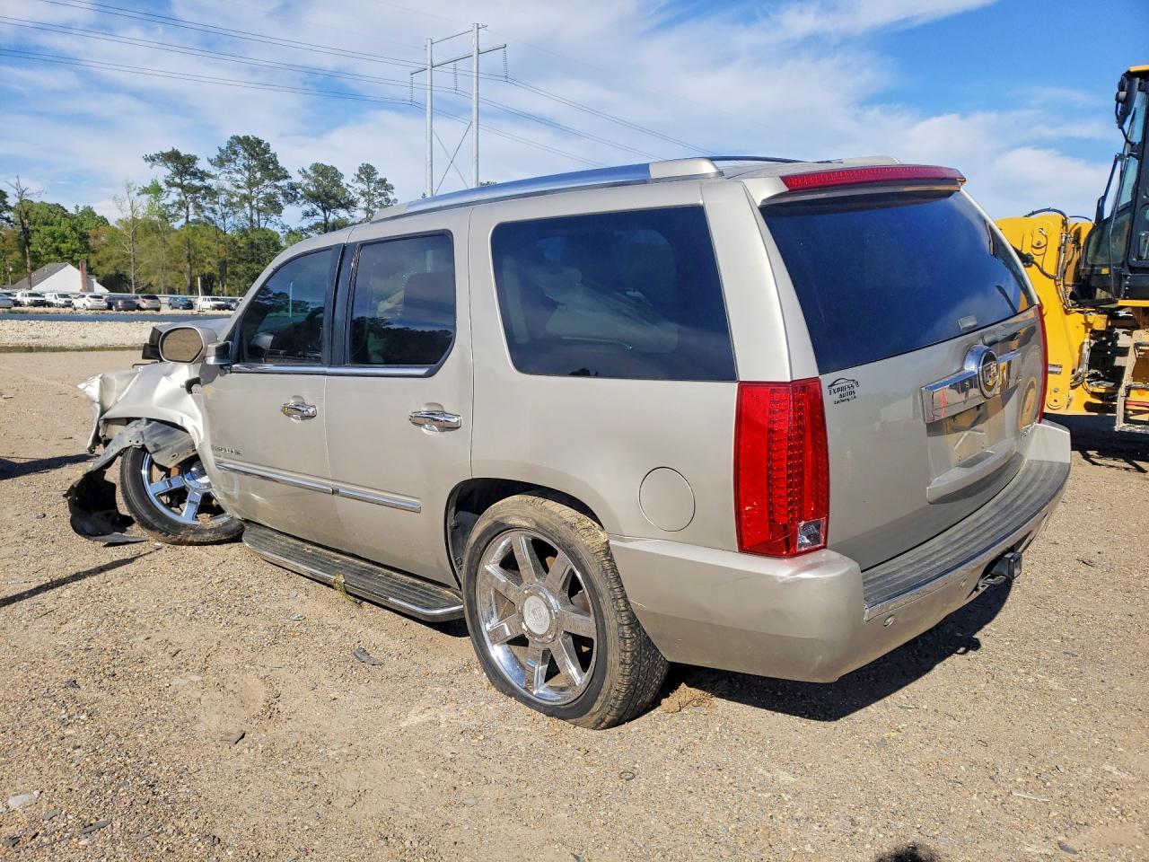 2007 Cadillac Escalade Luxury - Фото 2