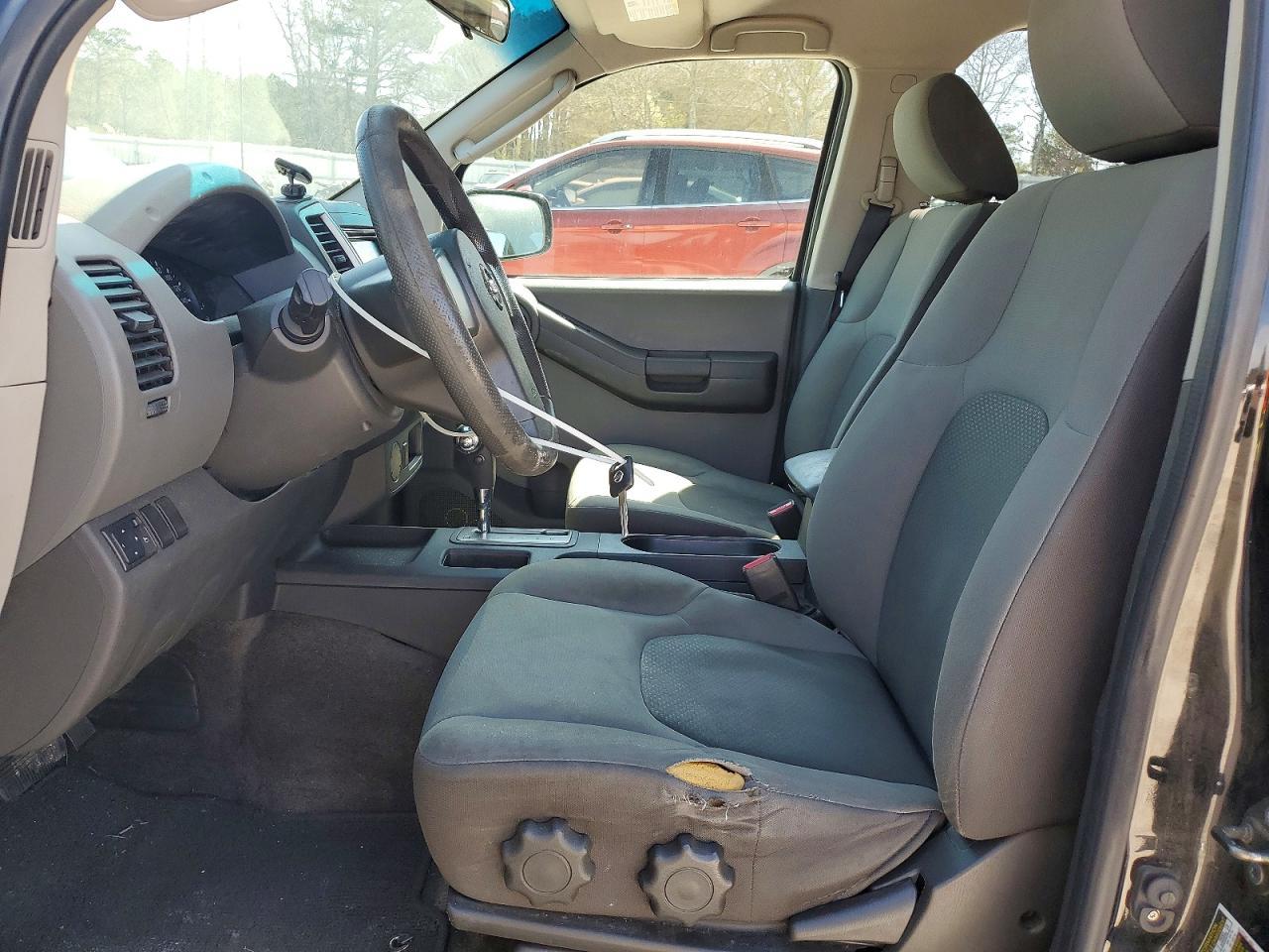 2010 Nissan Xterra - Image 7