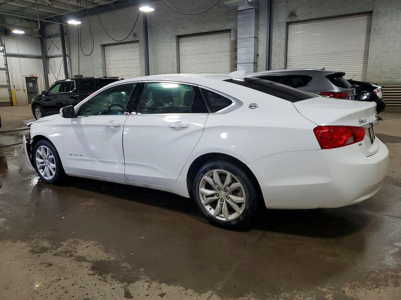 2019 Chevrolet Impala Lt - Image 2