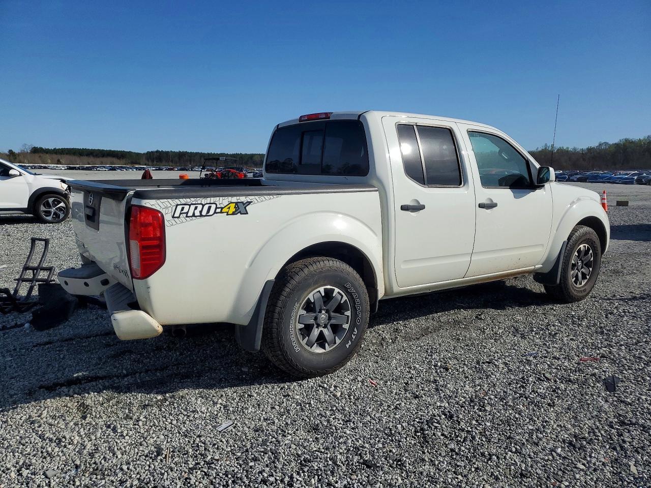 2018 Nissan Frontier Pro-4X - Image 3