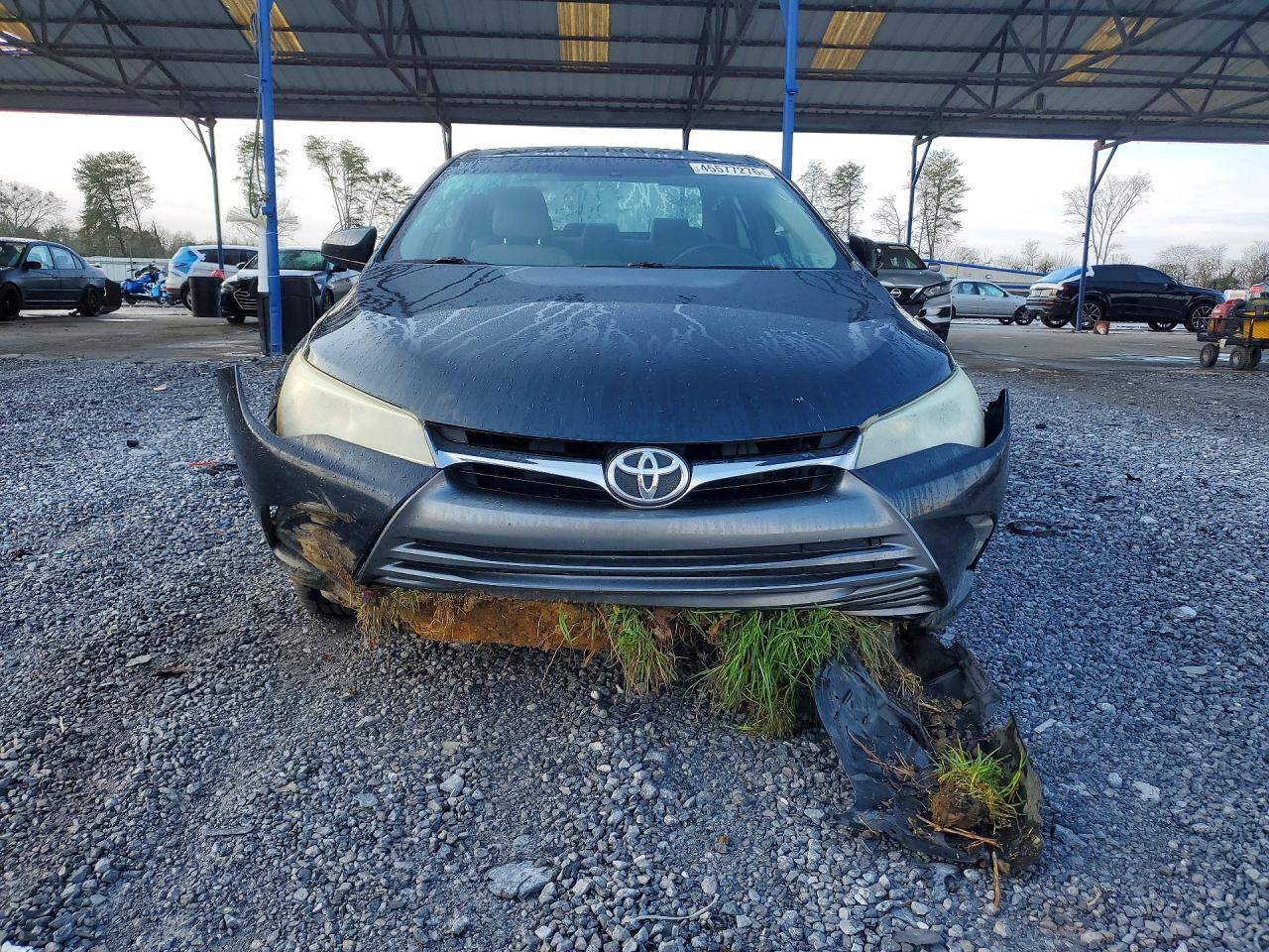 2015 Toyota Camry Le - Image 5