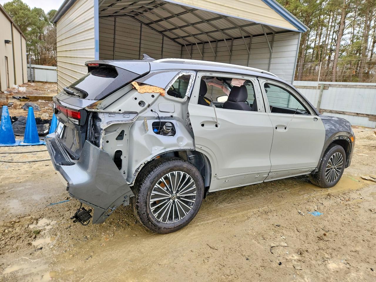 2025 Volkswagen Tiguan S - Image 3