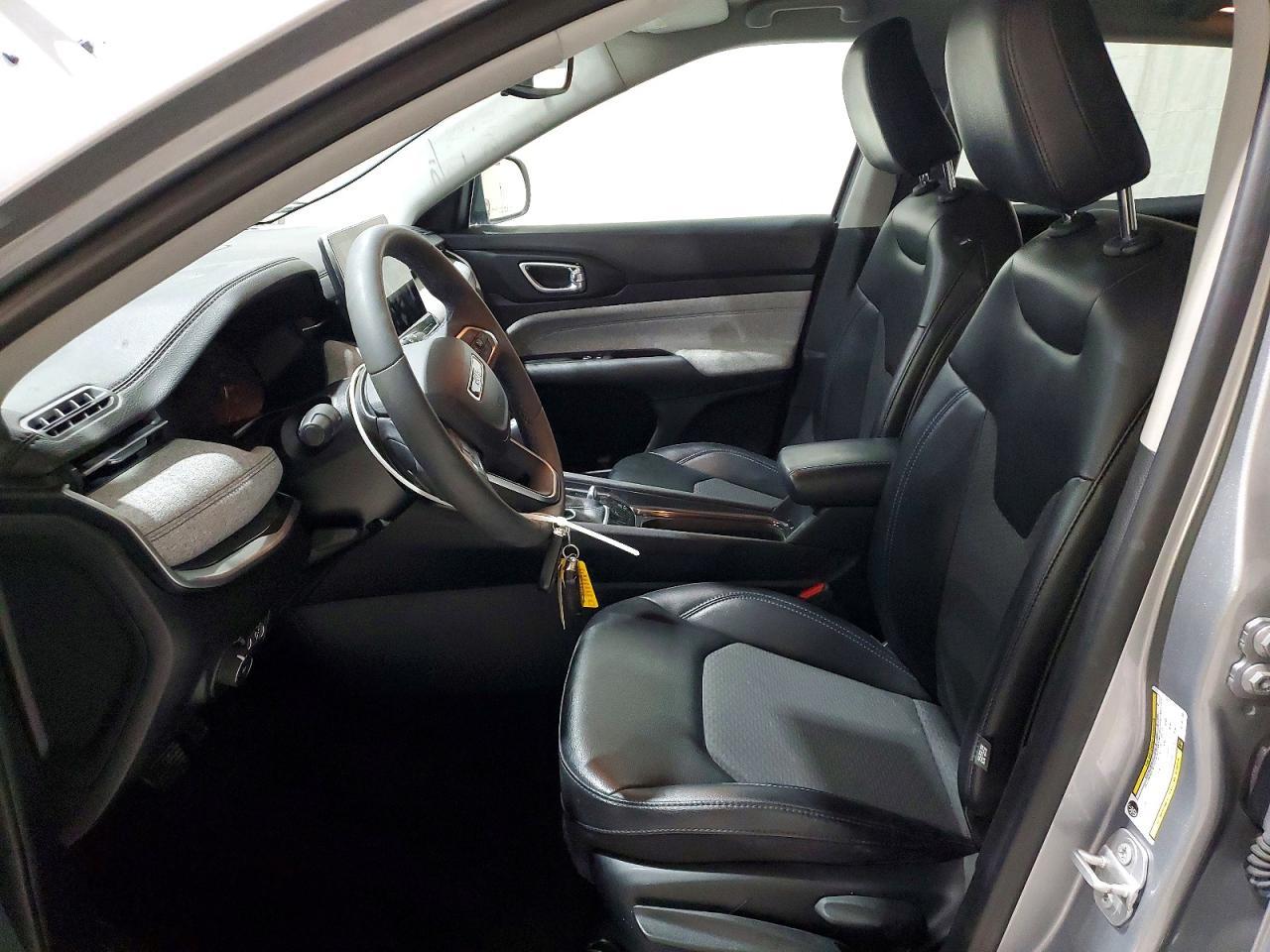 2022 Jeep Compass Latitude - Фото 7