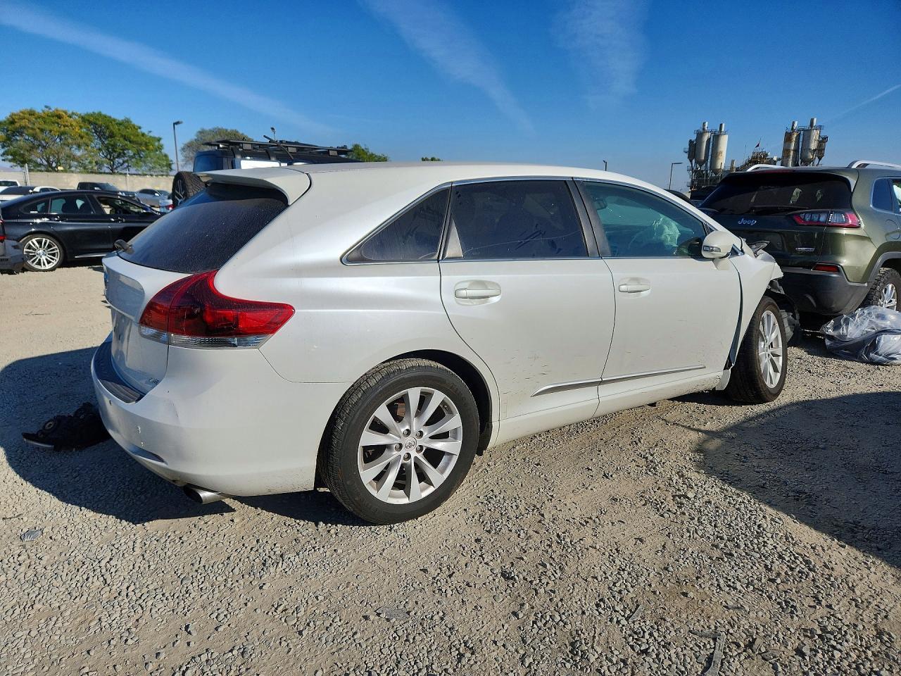 2013 Toyota Venza Le - Фото 3
