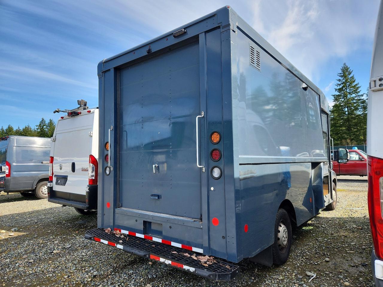 2022 Ram Promaster 3500 Delivery Truck - Image 3