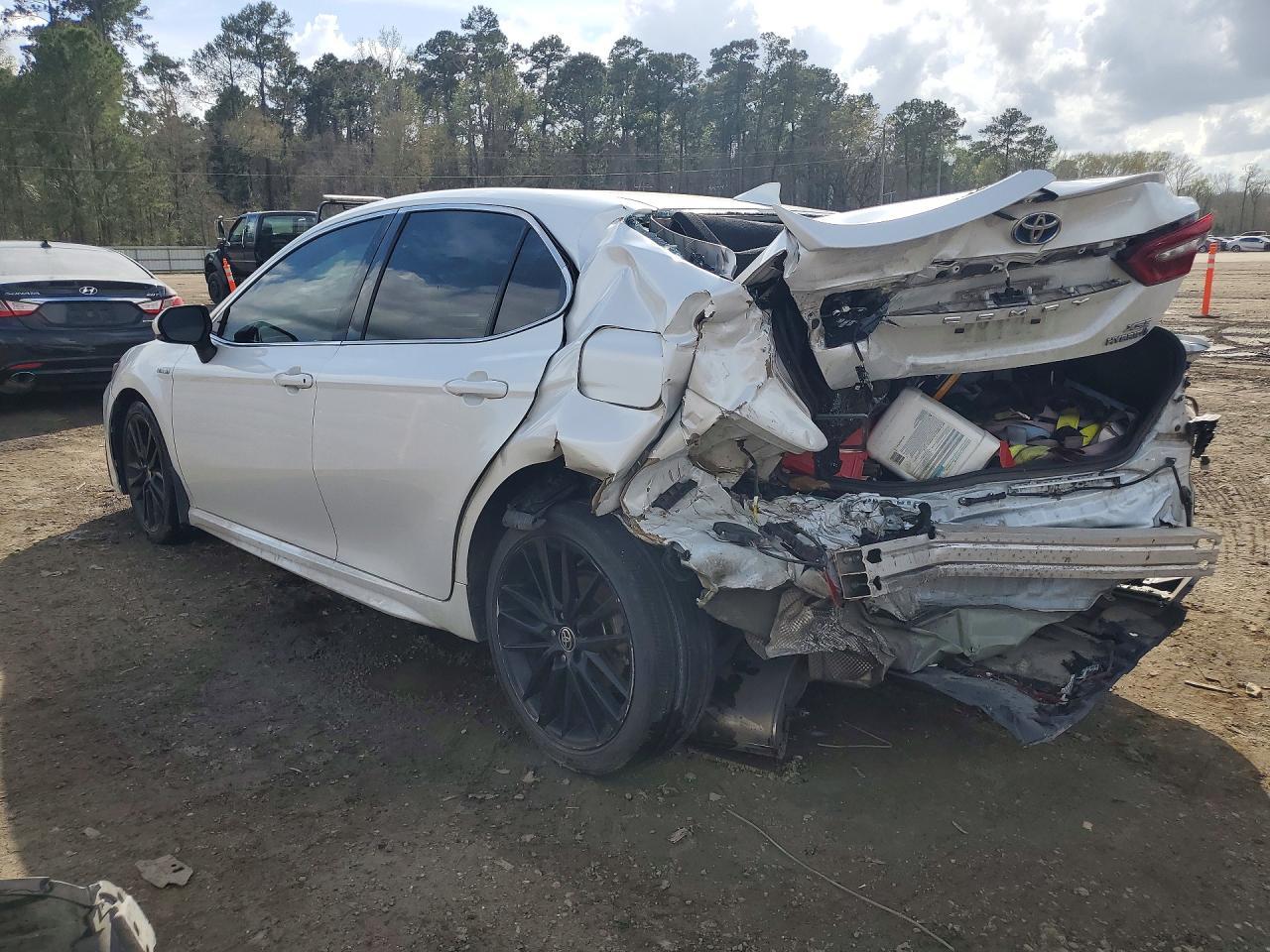 2021 Toyota Camry Hybrid Xse - Фото 2
