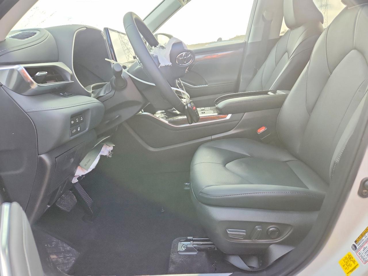 2026 Toyota Highlander Hybrid Limited - Фото 7