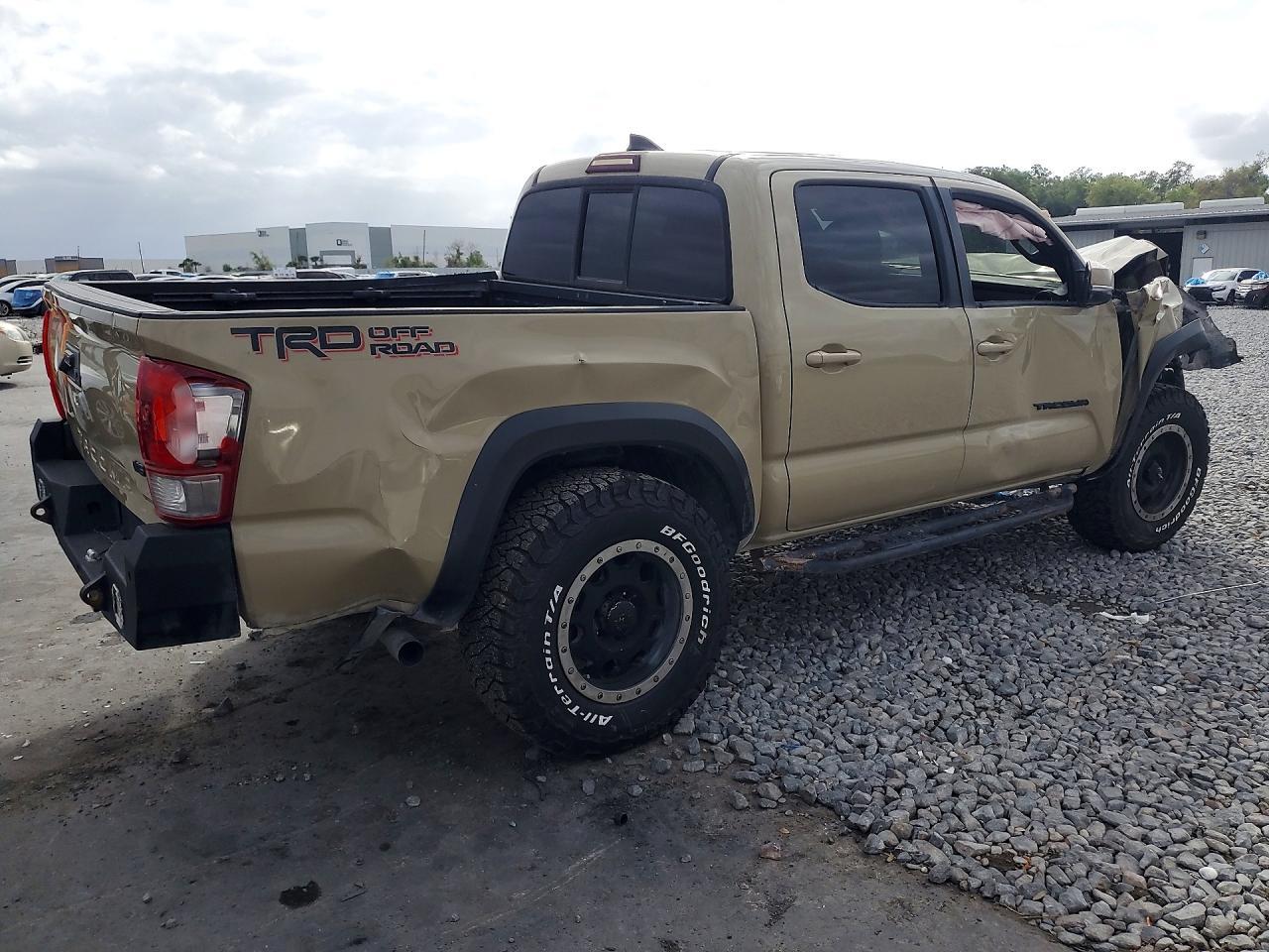 2016 Toyota Tacoma Trd Off-Road - Image 3