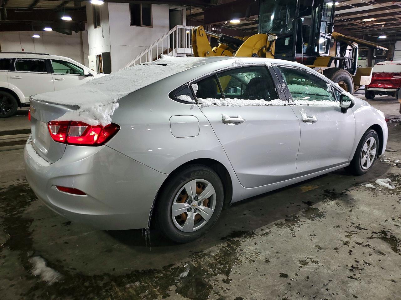2018 Chevrolet Cruze Ls - Image 3