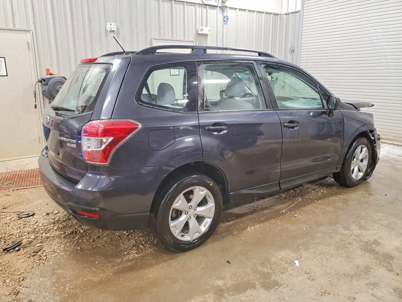2015 Subaru Forester 2.5I - Image 3